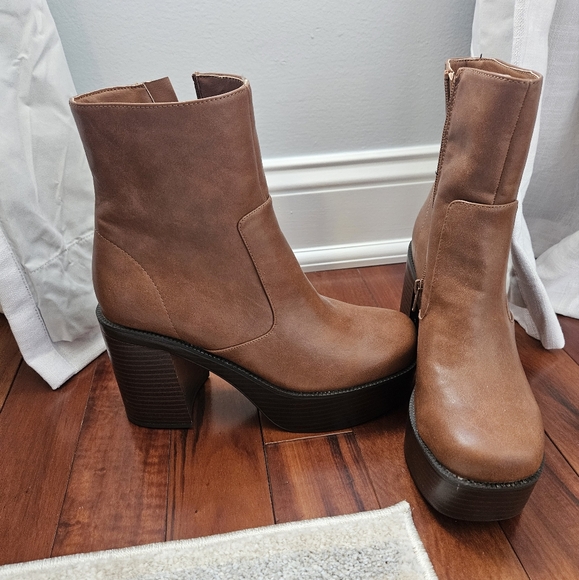 Brown Platform Ankle Boot - Picture 2 of 4